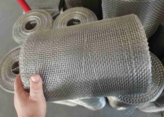 Lưới dệt viền Ss kín với phong cách chọn lọc