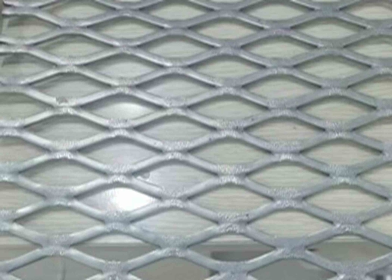 Kim loại mở rộng bằng nhôm phẳng được sử dụng trong ngành xây dựng