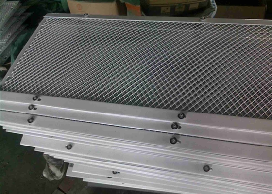 Lưới kim loại mở rộng bằng thép nhẹ được sử dụng trong xây dựng