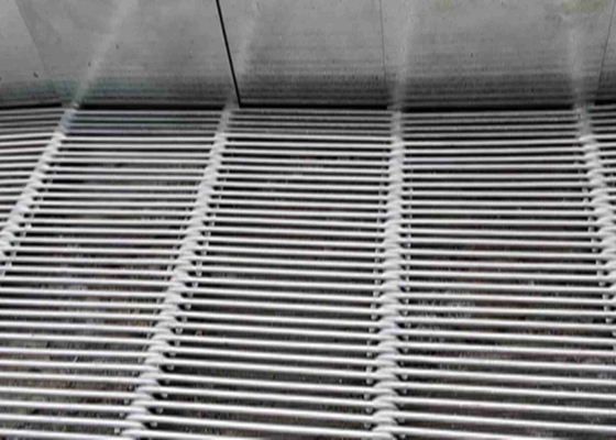 Chiều dài 10m-50m Dải dây chuyền dây chuyền dây chuyền dây chuyền mở Khu vực mở 67,5%-86% Chiều kính 0,9mm-2,35mm