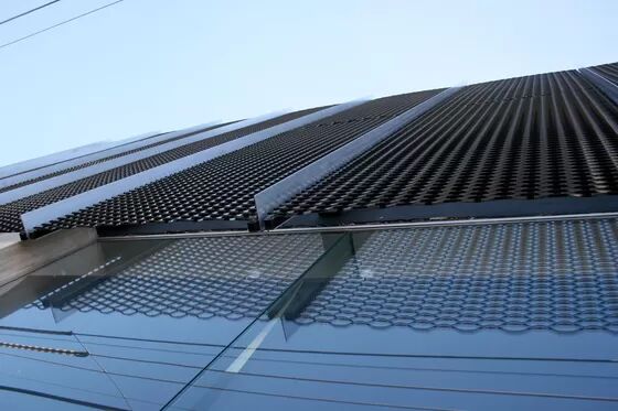 Rèm tường lưới kim loại giãn nở nhôm cho thiết kế xây dựng mạ kẽm