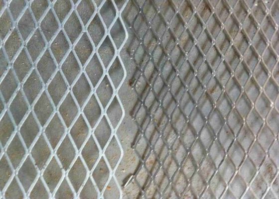 Lỗ kim cương phẳng Lưới kim loại mở rộng Bề mặt mịn SS304 SS316 ETC